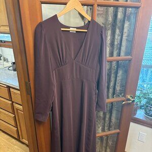 Wilfred size 8 eggplant colored dress, midi for fall